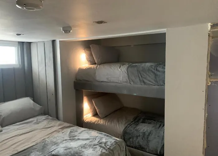 Belvedere Aparthotel - 83 Mount Pleasant